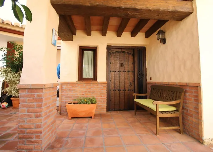 Villa Con Piscina Cerca De La Playa, Puntalara *