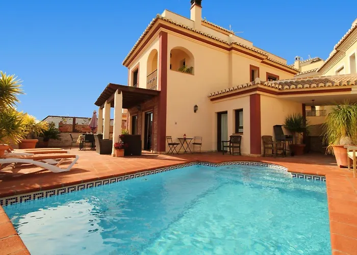 Con Piscina Cerca De La Playa, Puntalara Villa Nerja